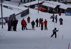 Závody lyžařská školička Ski-instruktoři + rozlučková akce Pernink